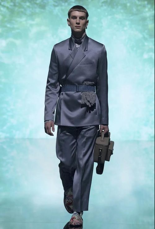 星漢燦爛，國風(fēng)入魂 Dior 2021秋季男裝發(fā)布中的宇宙詩學(xué)與東方哲思